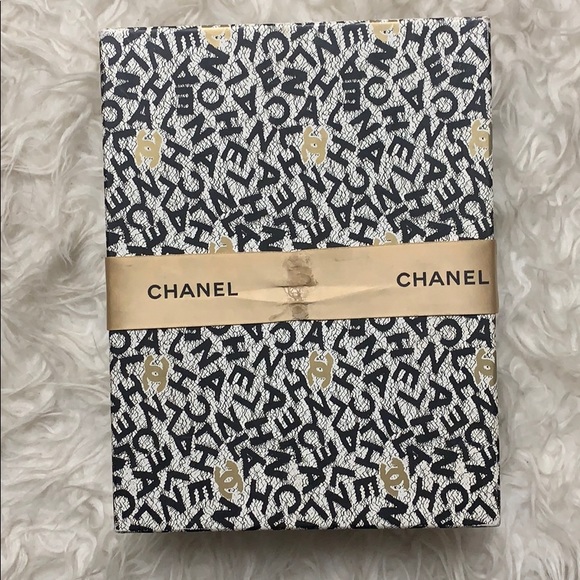 CHANEL - Authentic Gray Flats - Picture 4 of 5